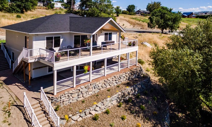 Manson Casa | Amplia casa frente al lago w / área rampa del barco, a pocos minutos de la ciudad!