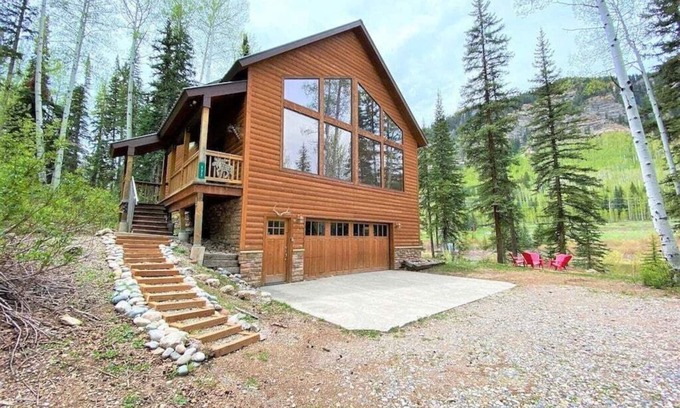 Columbine Lake Cabina | Amplio Lodge con estanque, jacuzzi privado a solo 1 milla de la estación de esquí Purgatory