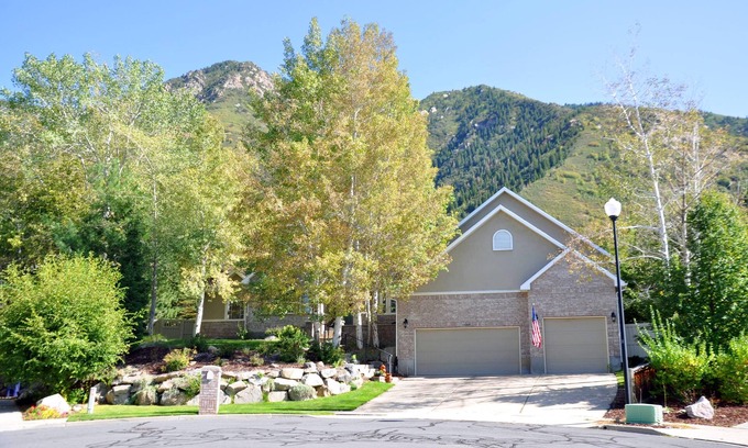Sandy Casa | Amplio refugio de montaña, a 15 minutos de esquí de clase mundial en Alta y Snowbird