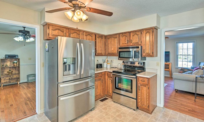 Rural Hill Casa | Spacious Mt Juliet Home w/ 1 Acre Yard!