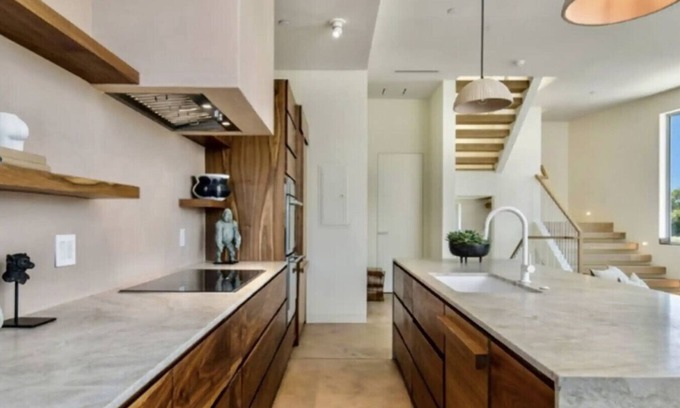 Sunset Junction Casa | Spacious One Bedroom in Silverlake, Los Angeles