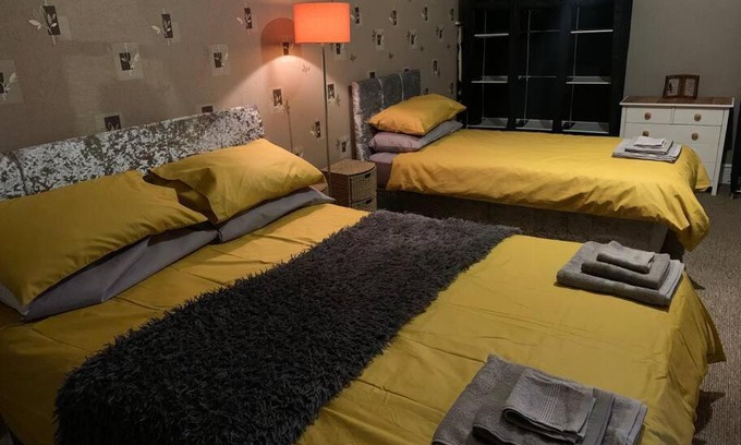 Rhayader Apartamento | Spacious private accommodation