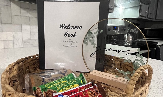 Northeast Houston Casa | Spacious Renovated Townhome in Houston!