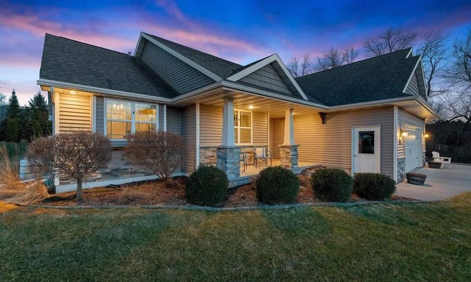 Green Bay Casa | Spacious Retreat Near Lambeau and Door County