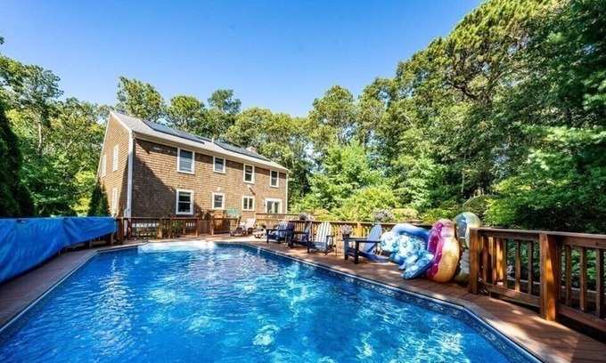 Harwich Center Casa | Spacious retreat with backyard oasis | Private Heated Pool | Close to beach+town