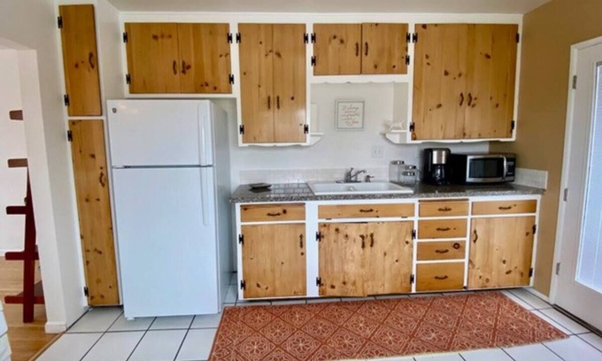 Old Town Apartamento | Spacious Sunny Bright Private Apartment