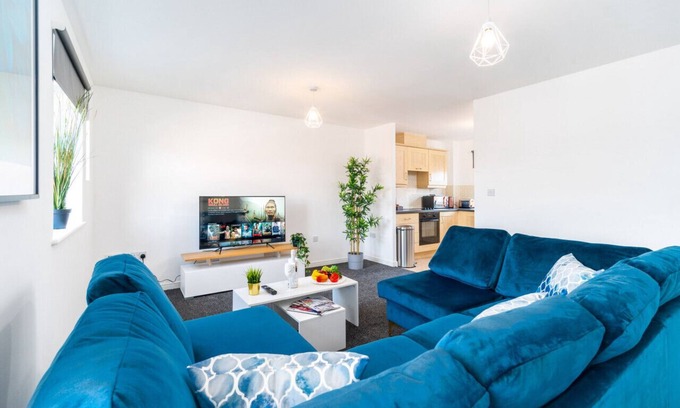 Seisdon Apartamento | Spacious Two Bed Apartment - Parking