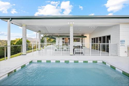 Coorumba Villa | Spearmint House - Art Deco Gem in Misty Mountains