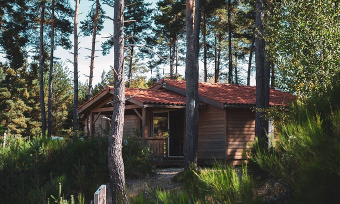 Usson-en-Forez Chalet De Esquí | Charlay GC: 4 personnes-Chalet-Vista al Lago-Baño privado con ducha