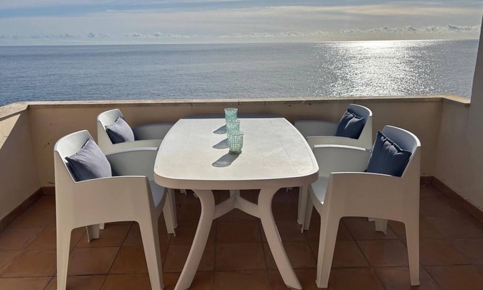 Cala Murada Apartamento | Espectacular apartamento junto al mar con gran terraza y piscina comunitaria