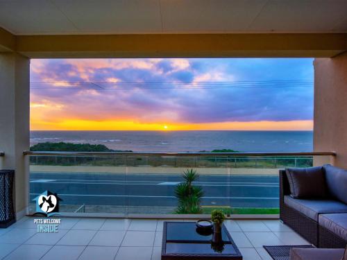 Aldinga Beach Casa | Spectacular Esplanade 4BR Contemporary with Views