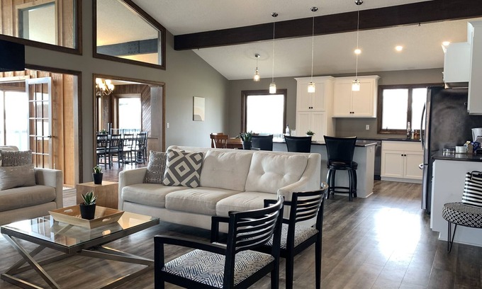 Monticello Casa | Spectacular Lake Home on Locke Lake in Monticello!