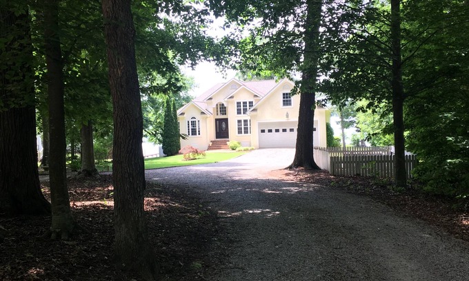 Littleton Casa | ¡NUEVO LISTADO! Impresionante casa con puestas de sol en el lago principal - 4 HAB, 3800 pies cuadrados, lote de 1 acre