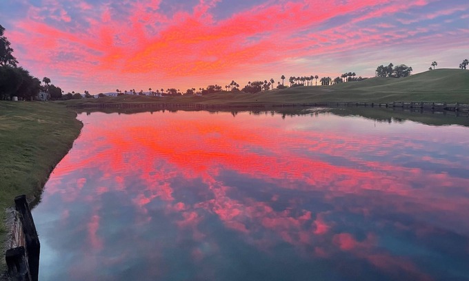 La Quinta Casa | Spectacular PGA West Stadium Course, Pond Front, Gas BBQ, Steps to Pool and Spa