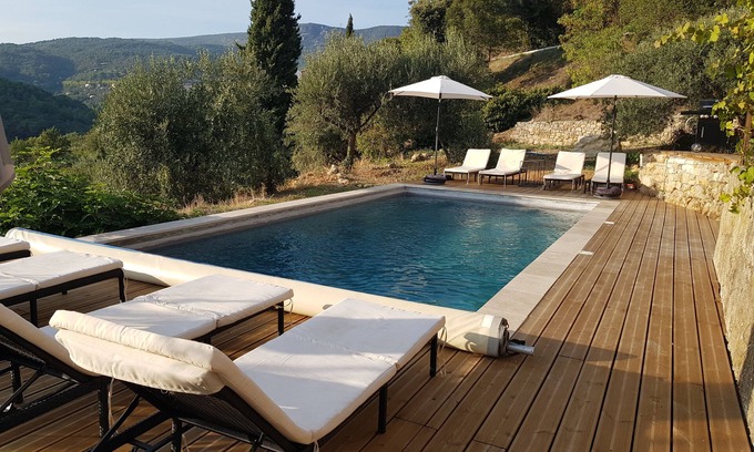 Claviers Casa | Spectacular views, steps from beautiful Claviers