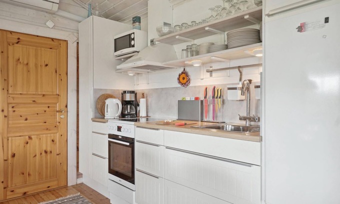 Floutrup Casa | Spend a wonderful time in the vacation home with a view of the Limfjord.