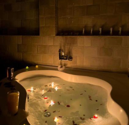 Giza Hotel | Sphinx pyramid view &jacuzzi