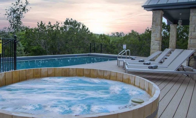 Spicewood Casa | 150 Co Rd 420 · Spicewood Lodge w/Pool, HotTub