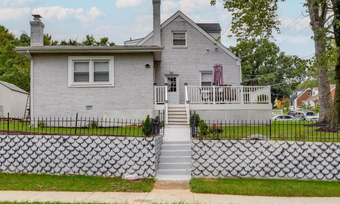 Hyattsville Casa | Splendid Hyattsville Home 7 Mi to Capitol!