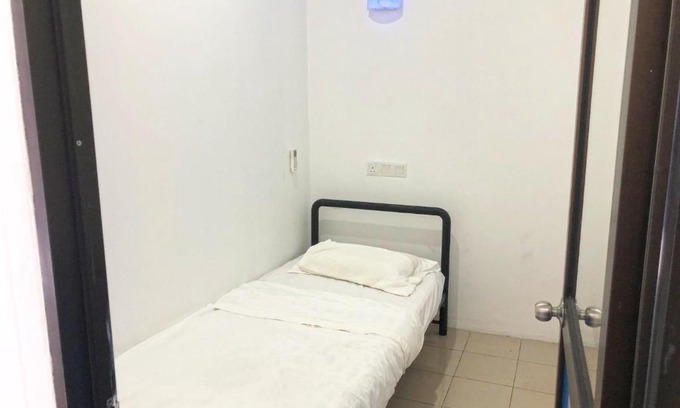 Lahad Datu Hotel | SPOT ON 90077 Cherry's Lodge