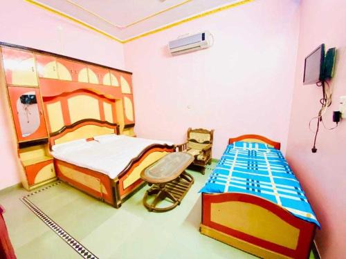 Rajgarh Hotel | SPOT ON Hotel Vinay Plaza & Restaurant