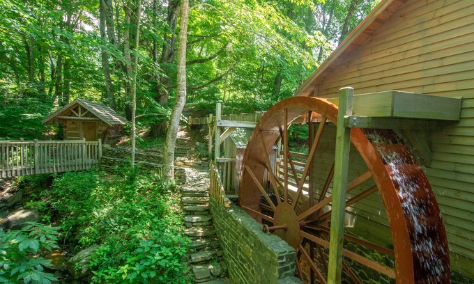 Warrensville Cabina | Spout Branch Cabin - On The New River - Firepit - Fishing