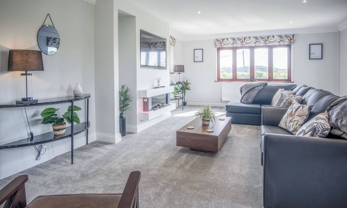 Narberth Cabaña | Springfield Lodge - 3 Bedroom Home - Princes Gate