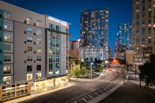 Downtown Tampa Hotel | SpringHill Suites by Marriott Tampa Downtown