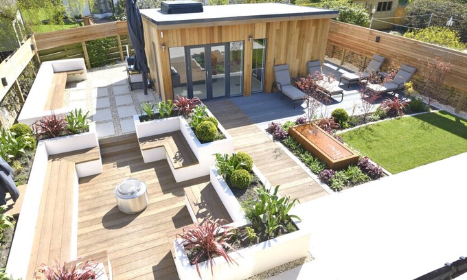 St. Andrews Villa | St Andrews 5 Star Luxury Villa, Garden SPA HotTub, Sauna, Steam Room & parking