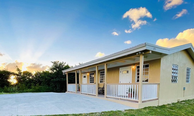 Estate East Street Casa | St. Croix Hilltop Cottage