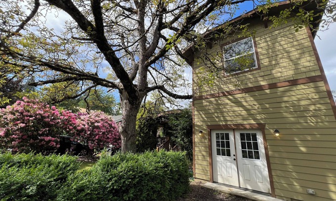 St. Johns Apartamento | St. John’s/cathedral park getaway