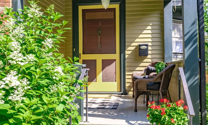 Summit - University Condominio | St.Paul - Cathedral Hill - Best Historical Neighborhood in the Twin Cities
