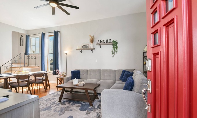 Vallejo Casa | ~ St. Vincent Hills ~ Walk to Farmers Market, SF Ferry Terminal, & Downtown ~