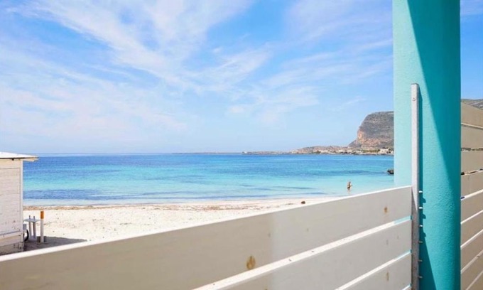 Favignana Cama Y Desayuno | Stabilimento Lido Burrone