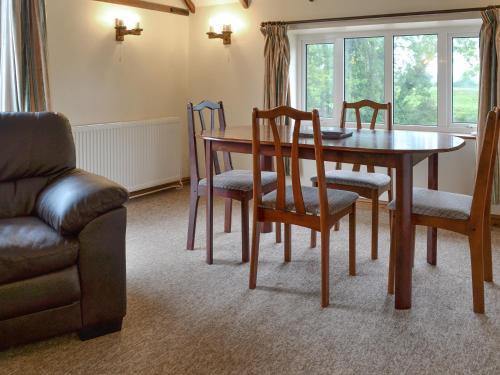 Foxley Casa | Stable Cottage 8 - Ukc3747