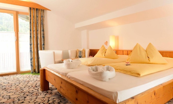 Weissenbach Casa | "Standard" without balcony (4-6 nights), 3/4 p. - Hartweger's