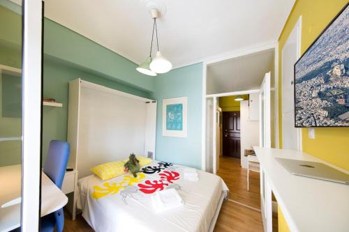 Ampelokipoi Apartamento | Startupper's Pad in real Athenian neighbourhood