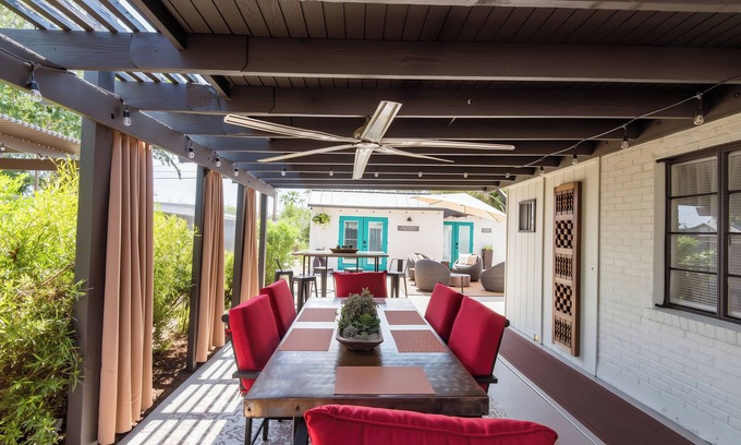 Pierson Place Historic District Casa | Stay close to concerts, sports and culture in our artistic historic monarch home