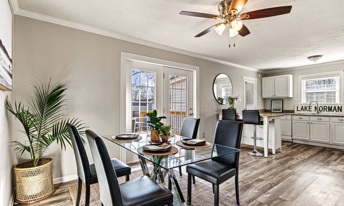 Mooresville Casa | Stay Downton Mooresville