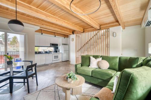 Alberta Arts District Casa | Stay Portland - Alberta Arts District Hideaway - Stylish Townhome