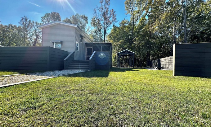 Lake Waccamaw Casa | Stay Small at Lake Waccamaw 2