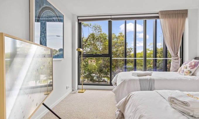 Oakleigh Casa | StayAU Modern Townhouse