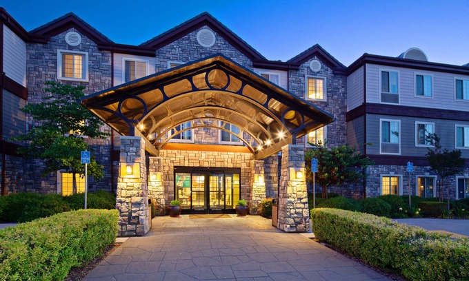 Fairfield Hotel | Staybridge Suites Fairfield Napa Valley Area by IHG