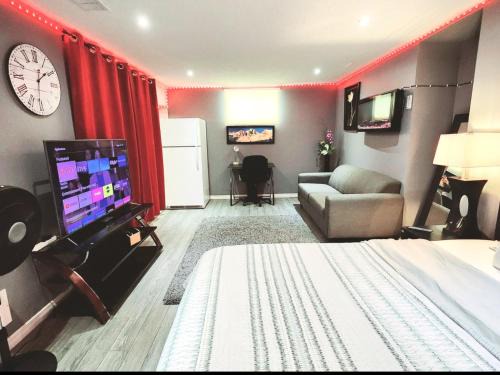 London Apartamento | Staycation Studio Apartment, Private kitchen , Washroom, Micro Gym & Free Onsite Parking