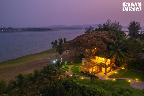 Kanakanahalli Villa | StayVista at Exotica Kabini - All Meals Included - Riverfront