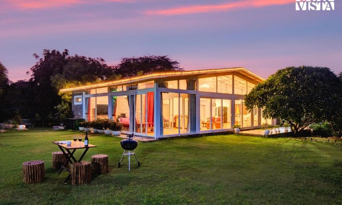 Bhiwadi Villa | StayVista at Idyllic Farmhouse - A Glasshouse