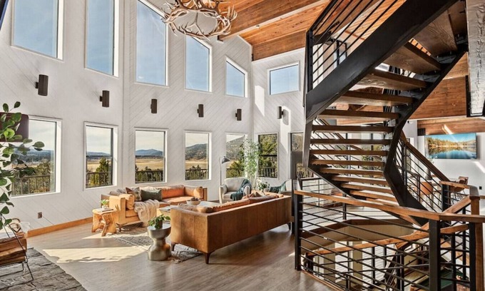 Baldwin Lake Cabina | Steel Pine Lodge · Steel Pine Lodge A Rustic Mountain Retreat Views!