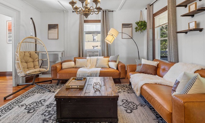 Norwich Casa | Stellar 4br/2ba - Views, Location & Comfort