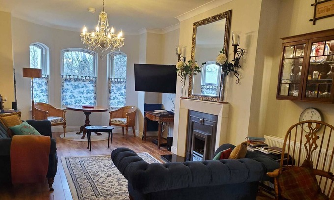 Lisnagunogue Apartamento | Step into luxury at this exquisite two storey apartment