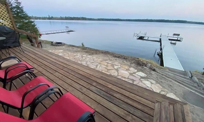 St Germain Cabina | Stepaway Vacation Rentals- Lost at Last